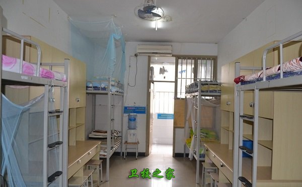 重庆市医科大学寝室