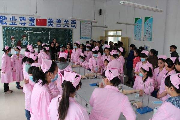 重庆市护士学校2019年招生条件